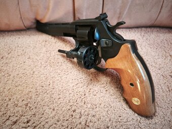 Flobertka - revolver Alfa 661 6mm 6" ve skupině D - 6