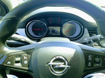 Opel Astra 1,6cdti Sport Tourer, r.2017 - 6