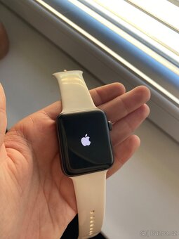 Apple Watch Series 3 42mm - 6