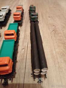 Plošinové vagony s nákladem. TT - 6