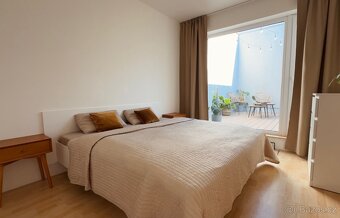 MODERNÍ BYT 2KK 75M² S TERASOU PRAHA UHŘÍNĚVES - 6