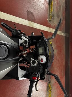 Yamaha yzf r125 - 6