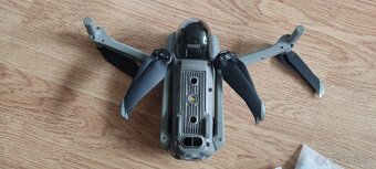 Dron DJI Air 2 - 6