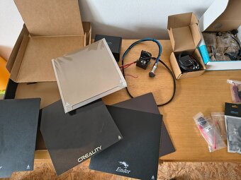 3D tiskárna Creality Ender + druhá na díly + box + nové náhr - 6