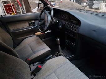 Toyota Corolla 1991  1.3-55kW  1.majitel  32000km - 6
