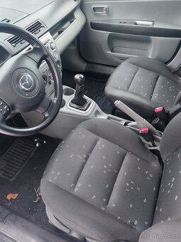 Prodám Mazda 2, najeto 87000 km, r.v. 2005/12 - 6