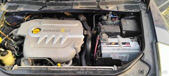 Renault VEL SATIS 2.2 - 6