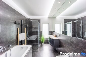 Prodej rodinného domu 4+kk, 179 m2- Mašovice, ev.č. 100060 - 6
