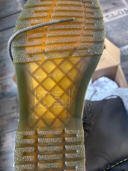 Dr. Martens - 6