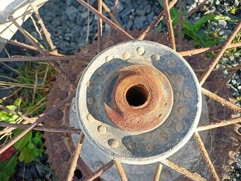 Čz 250/980 Montreal 250/968 dvoulauf zadní kolo na renovaci - 6