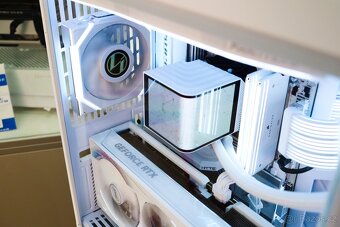 Herní PC - Ryzen 9 9950X3D / 64GB / 2TB / RTX 5090 32GB - 6