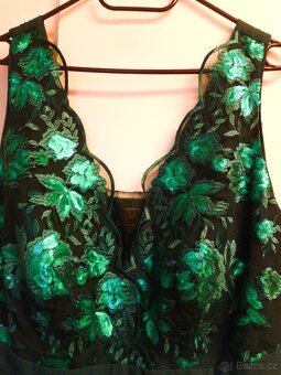 Elegantní dlouhé společenské šaty 46/48 - 6