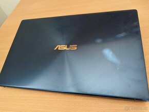 Laptop Asus ZenBook 13 - 6