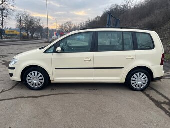 VW Touran 2.0i CNG - STK 1/2027 - 6