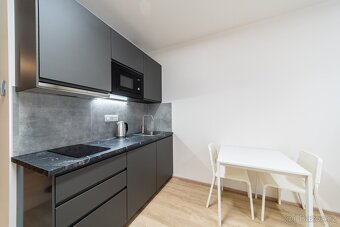Нова 1кк квартира в Žižkov - 6