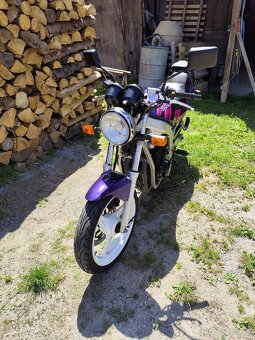 Suzuki GS500 - 6