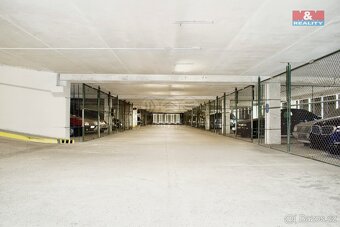 Prodej garážového stání, 10 m², Praha, ul. Milevská - 6