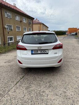 Hyundai i30 1.6 CRDi - 6