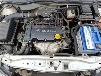 Opel Astra  86000km  Benzín - 6