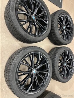 Prodám zimní komplety na BMW 8 - 6