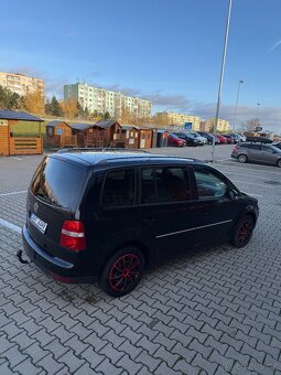Vw  Touran 2.0tdi 103kw rok 11/2007 - 6