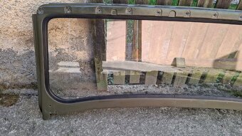 Rám na čelní okno UAZ 469 - 6