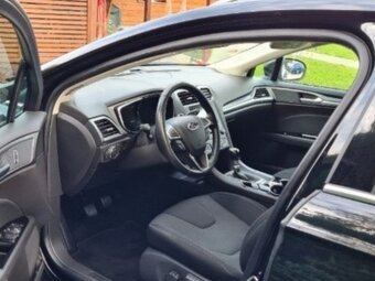 Prodám Ford Mondeo Kombi, černý elegán, spolehlivý parťák - 6