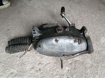 Jawa 50/21 Pionýr, Jawa 50/550 "Pařez" - 6