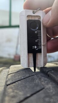 Alu kola R18 5x114,3 z CX7 včetně peu Michelin 235/60 R18 - 6