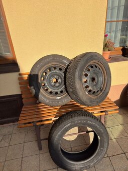 Zímní pneumatiky Michelin Alpin 5, Goodyear.Ultragrip - 6