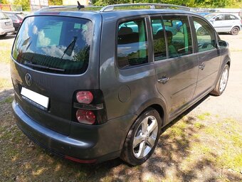 Volkswagen Touran - 6