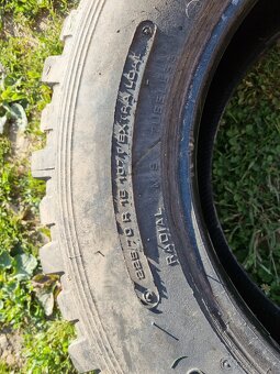 Prodám 3ks pneu 225/70 r16 - 6