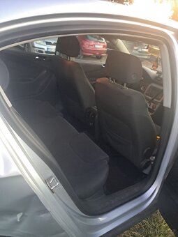 Passat B6 2.tdi 103kw, bourány na pravé straně. Pojízdný - 6