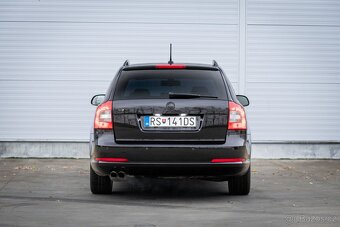 Škoda Octavia Combi RS 147kW DSG - 6