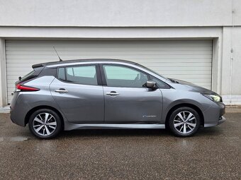 Nissan LEAF,  40 KWH - 6
