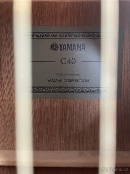 Akustická kytara Yamaha C40 - 6