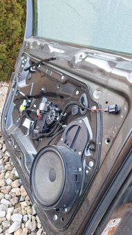 okno,stahovačka vw passat B7 - 6