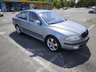 OCTAVIA II 2006 - 6