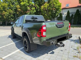 Toyota Hilux Double Cab - PLNÁ VÝBAVA - 6