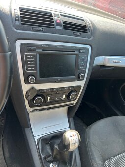 Škoda Octavia Scout 2.0tdi 103 kw 2010 - 6