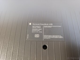 historický počítač macintosh powerbook 145b - 6