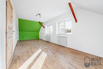 Dvougenerační RD (3+1, 4+kk), 2.135 m2 pozemek, Železný Brod - 6