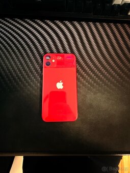 Prodám iPhone 11 (64GB, product RED) - 6