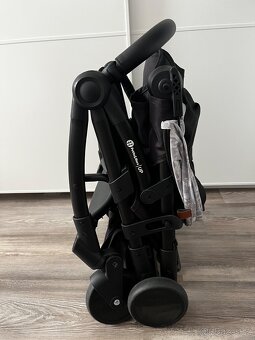 Cestovní kočárek Petite&Mars UP - 6
