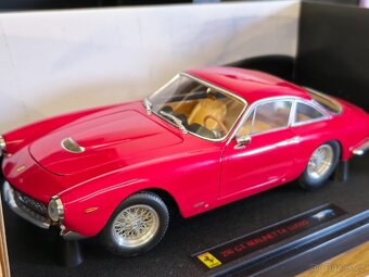 Ferrari 250 GT 1:18 HotWheels ELITE - 6