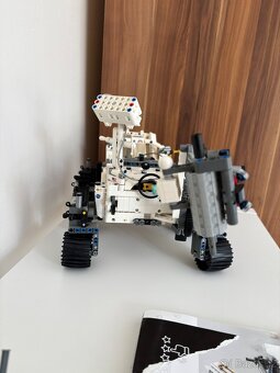 lego technic 42158 NASA Mars Rover Perseverance - 6