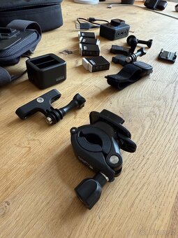 Gopro Hero 12 Black + 4x baterie + SD 512 + příslušenství - 6