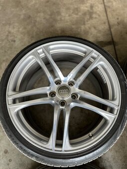 255/35 r19 Audi r8 - 6