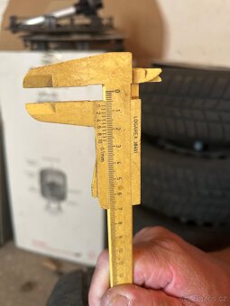 Prodám zimní pneumatiky s disky – 175/65 R14 - 6