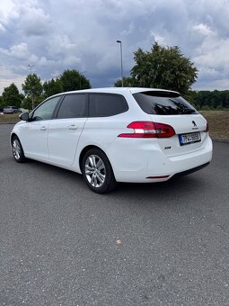 Peugeot 308 kombi 1.2 Pure Tech, 81 Kw, koupeno v ČR - 6